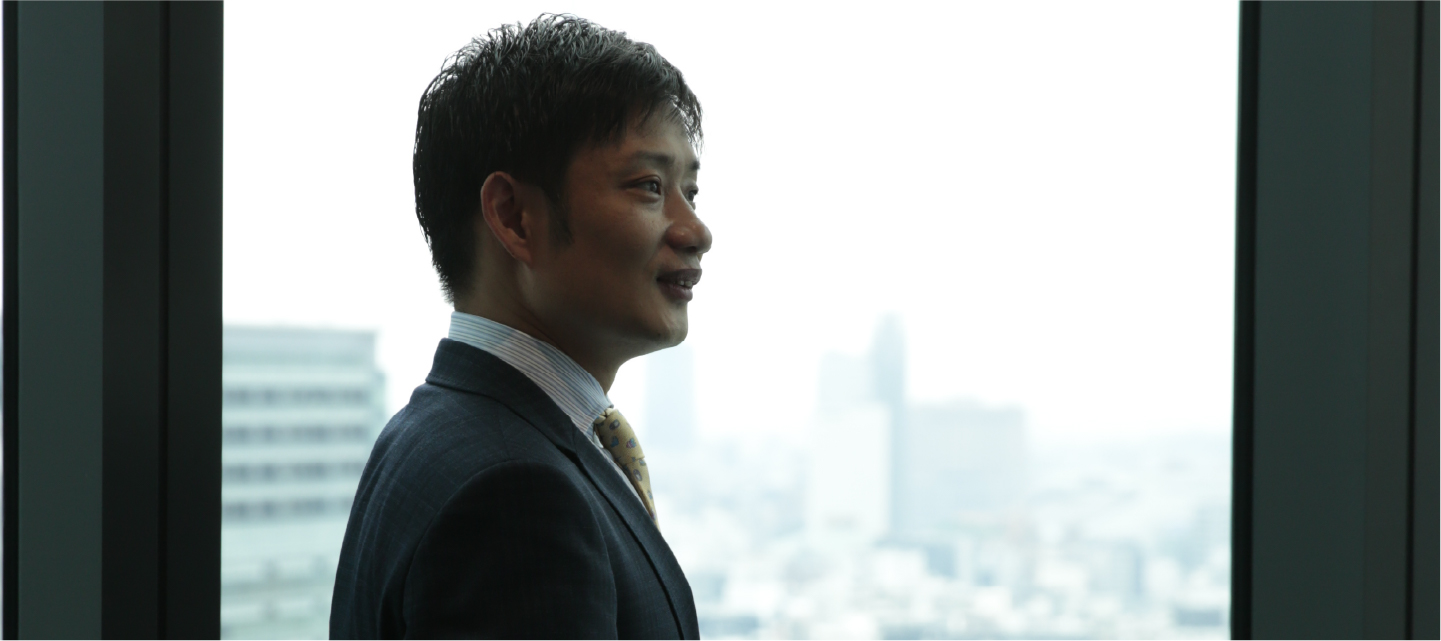 20名から900名へ。80件以上のM